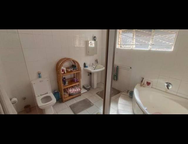 6 BEDROOM HOUSE FOR SALE IN ERASMIA